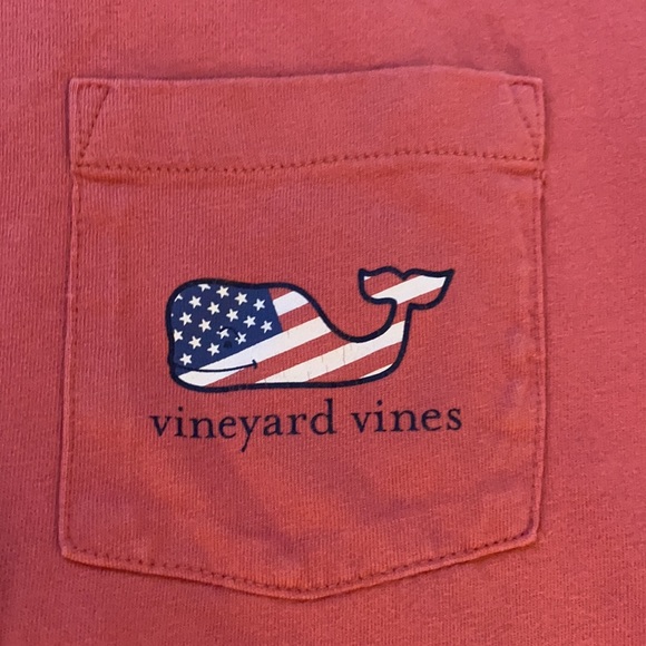Vineyard vines tee - Picture 2 of 3